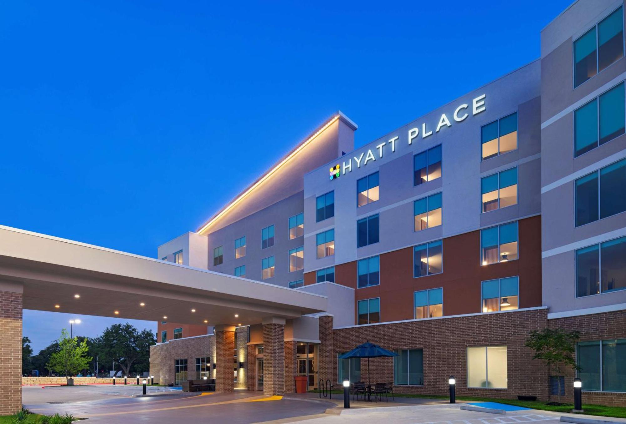 Hyatt Place Austin Lake Travis/Four Points Exterior photo