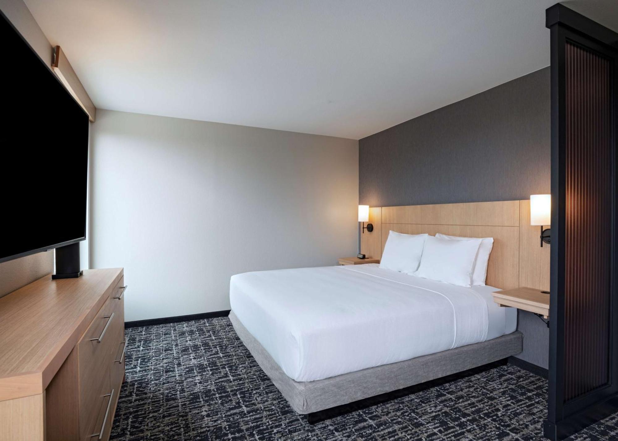Hyatt Place Austin Lake Travis/Four Points Exterior photo